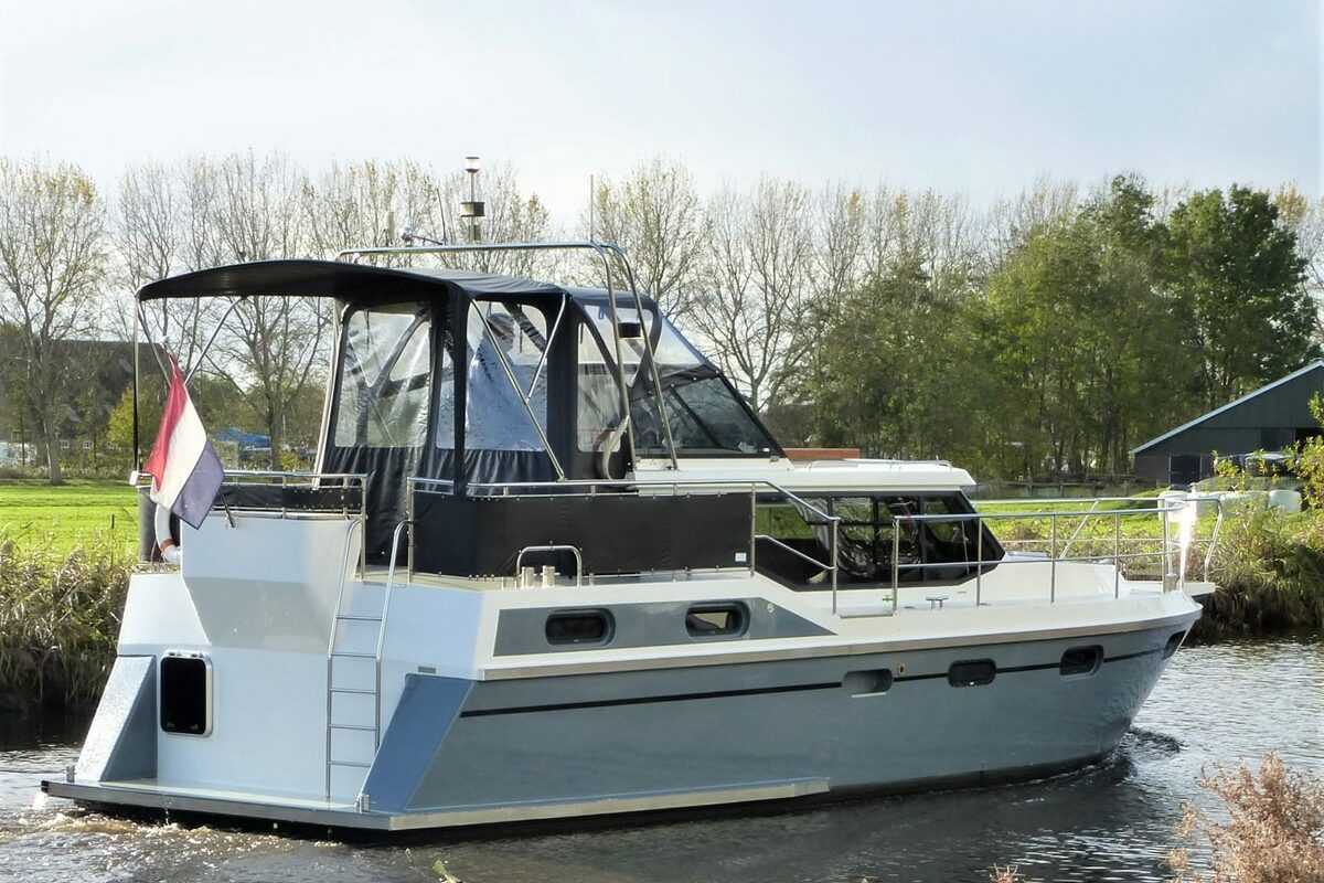 Motoryacht Irnzor 1220 ab Holland