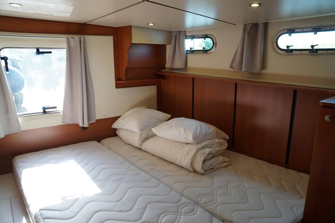 Doppelbett Heckkabine Motoryacht Ryna 1400