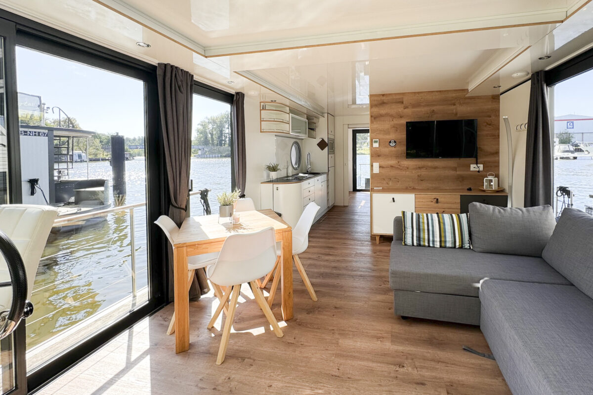 hausboot-spreeperle-wohnzimmer