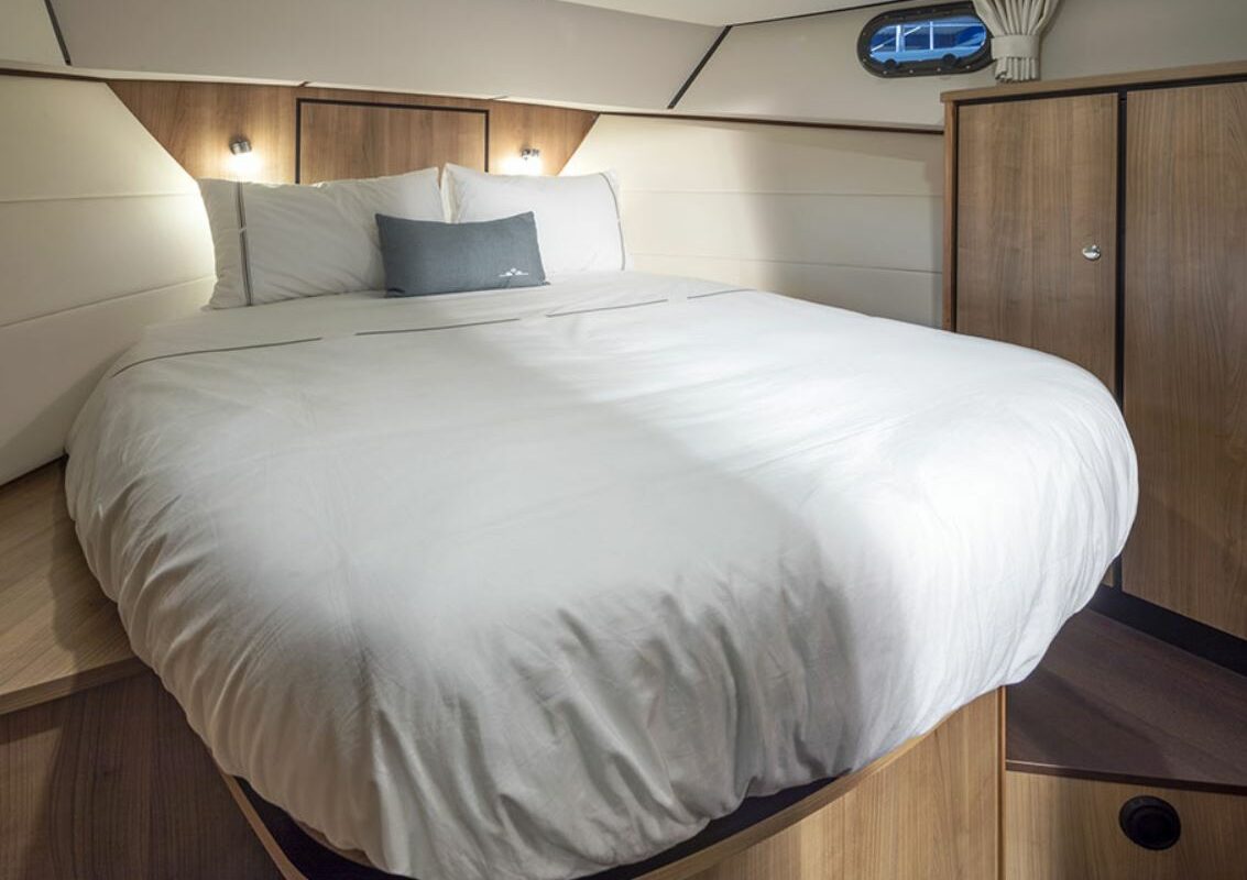 linssen_30_sl_sedan-kabine-doppelbett